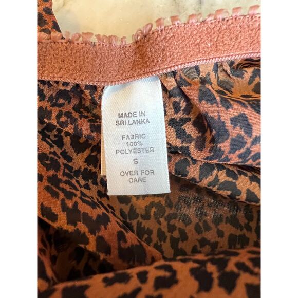 Victorias Secret animal print camisole and shorts set - Picture 7 of 9